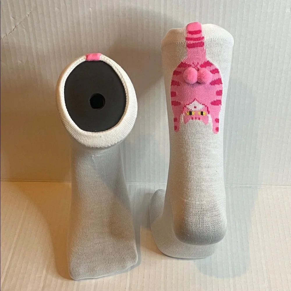 Pink Cat Design Women's Socks (White)
